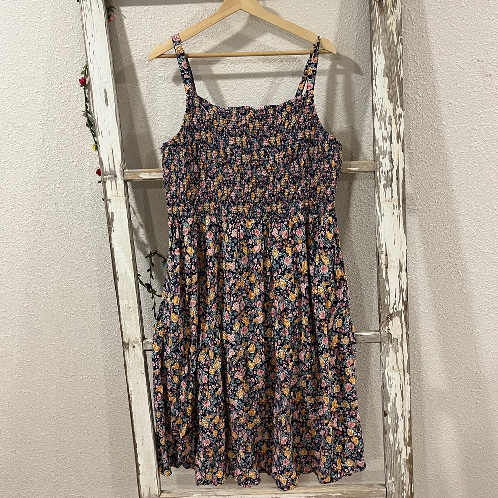 Old Navy Floral Smocked Midi Dress - Black and Pink